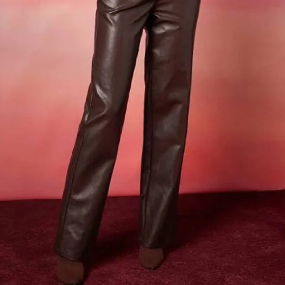 Glamorous - Picture 3 of 5